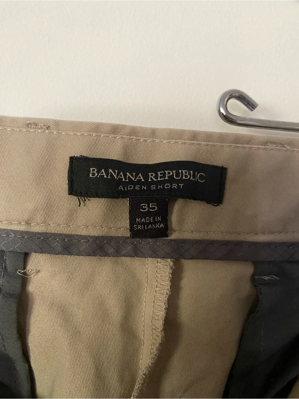 Banana Republic Men's Tan Flat-Front Shorts